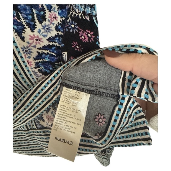 Free People Mix & Match Cropped Oversize Blouse XS Blue Prints - Picture 7 of 8